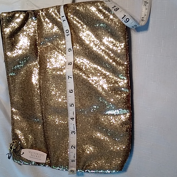 Victoria's Secret Fold Over Glitter Clutch NWT - Picture 9 of 9
